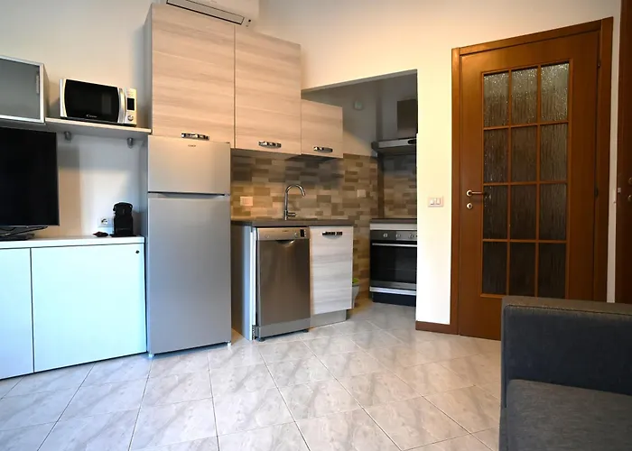 Апартаменты Casa Di Cesare - Monolocale Silenzioso A 15min Duomo E 5' Mm3 Милан