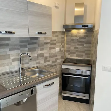 Apartament Casa Di Cesare - Monolocale Silenzioso A 15min Duomo E 5' Mm3 *