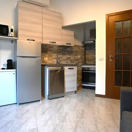 Apartman Casa Di Cesare - Monolocale Silenzioso A 15min Duomo E 5' Mm3 Milánó